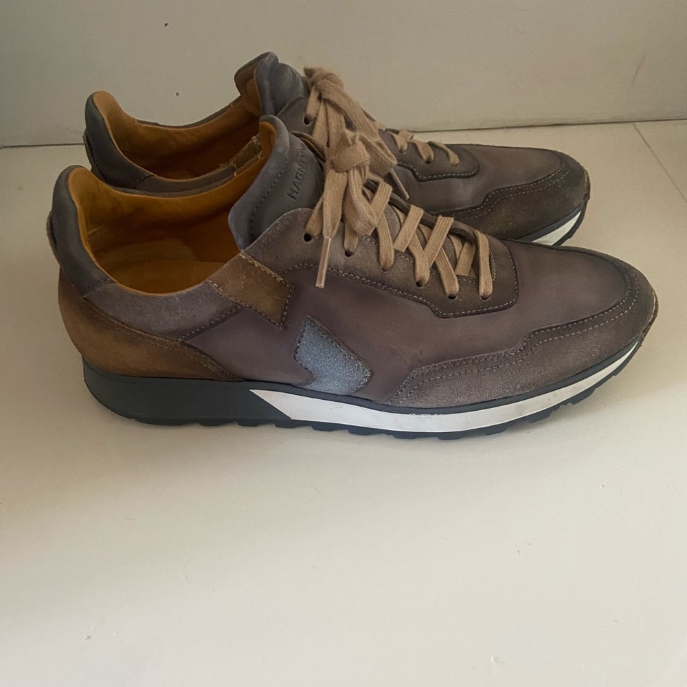 Men’s fashion sneaker